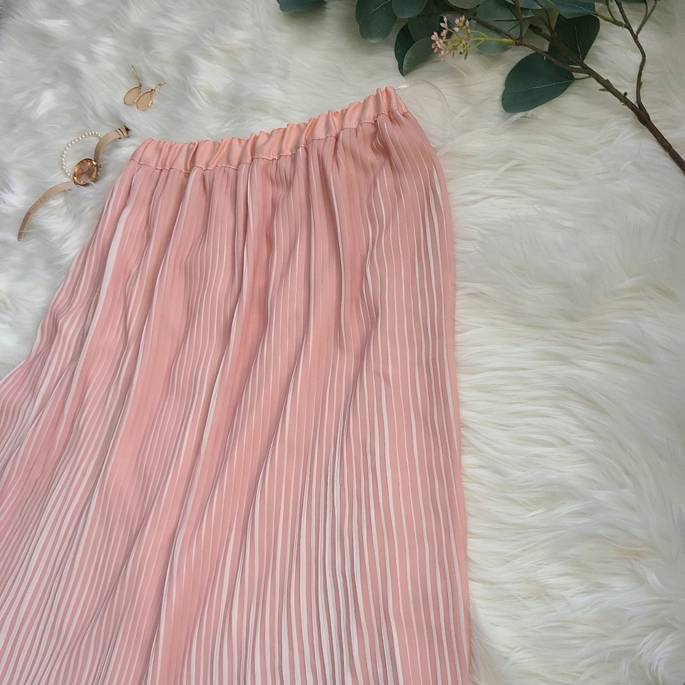 Beautiful Soft Rose 🌸 - Picture 2 of 3